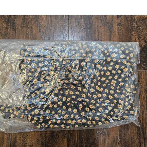 New WeWoreWhat Puff Sleave Wrap Dress Size XS Black Yellow Floral - Picture 4 of 4